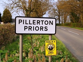 Picture of the Pillerton Priors village road sign